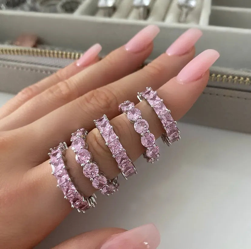 2023 New Luxury Fashion silver color Pink Engagement Wedding Band Eternity Ring For Women Christmas Gift Love Jewelry Z2