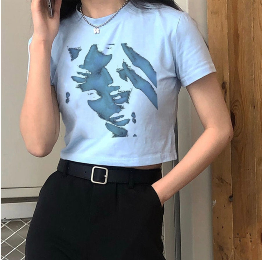 Gothic Emo Vintage Crop top Face Graphic Printed Sweat top Tee Y2K Aesthetic Harajuku Streetwear Women Slim Fit Crop t-shirt edgy alt gothic # 329