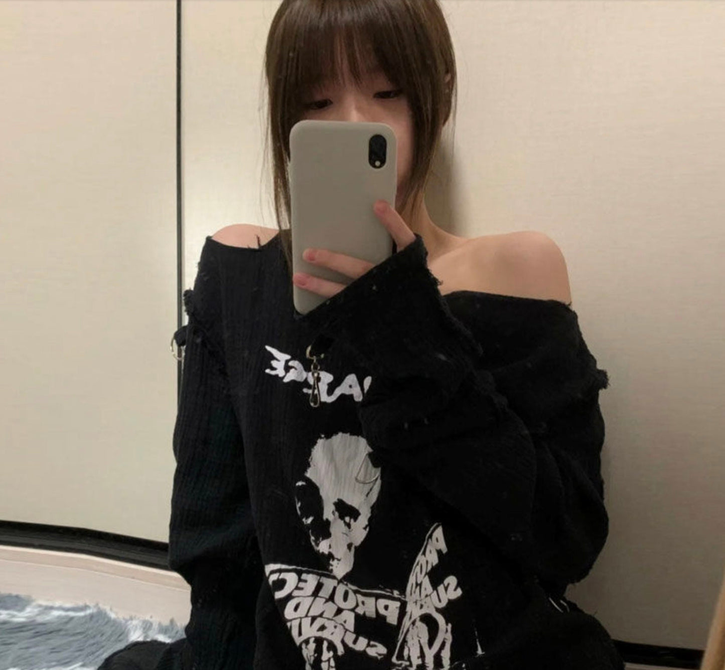 Gothic goth Punk Skull Print Women T Shirt Emo Goth White Off Shoulder Long Sleeve T-shirt Streetwear Black Irregular Dark Tops # 301